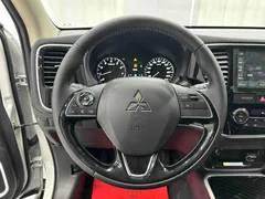 2021 Mitsubishi Outlander 2.0L 2WD 5, белый — фото 8