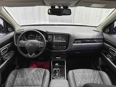 2021 Mitsubishi Outlander 2.0L 2WD 5, белый — фото 12