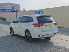 2021 Mitsubishi Outlander 2.0L 2WD 5-seat, белый — фото 7