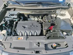 2021 Mitsubishi Outlander 2.0L 2WD 5-seat, белый — фото 11