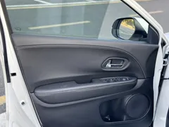 2022 Honda Vezel 1.5L CVT Pioneer, белый — фото 8