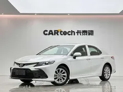 2021 Toyota Camry 2.0G Luxury, белый — фото 1