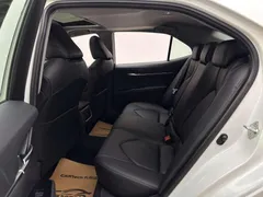 2021 Toyota Camry 2.0G Luxury, белый — фото 8