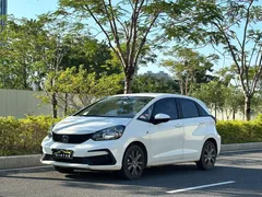2022 Honda Fit 1.5L CVT Sunroof, белый — фото 1