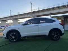 2022 Honda Vezel 1.5L CVT Pioneer, белый — фото 7