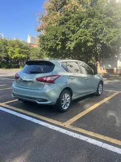 2023 Nissan Tiida 1.6L CVT, зелёный — фото 5
