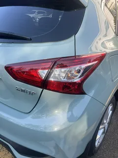 2023 Nissan Tiida 1.6L CVT, зелёный — фото 19