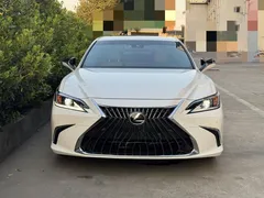 2022 Lexus ES 200 Excellence, белый — фото 3