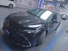 2023 Toyota Camry 2.5G Luxury, чёрный — фото 1