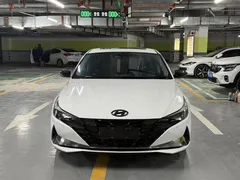 2022 Hyundai Elantra 1.5L CVT LUX Premium, белый — фото 3