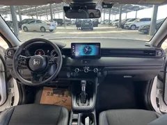 2023 Honda Vezel 1.5L CVT Pioneer, белый — фото 12