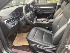 2022 Geely Emgrand 4th Gen 1.5L CVT Premium — фото 5