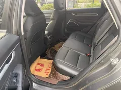 2022 Geely Emgrand 4th Gen 1.5L CVT Premium — фото 6