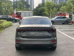 2022 Geely Emgrand 4th Gen 1.5L CVT Premium — фото 10