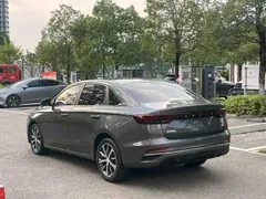 2022 Geely Emgrand 4th Gen 1.5L CVT Premium — фото 11