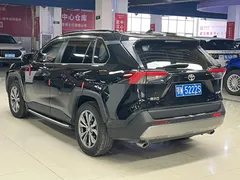 2023 Toyota RAV4 2.0L CVT 2WD Fashion Plus, чёрный — фото 3