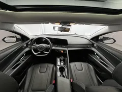 2022 Hyundai Elantra 1.5L CVT LUX Premium, белый — фото 7