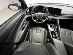 2022 Hyundai Elantra 1.5L CVT LUX Premium, белый — фото 9