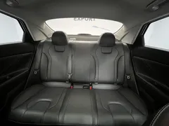 2022 Hyundai Elantra 1.5L CVT LUX Premium, белый — фото 14
