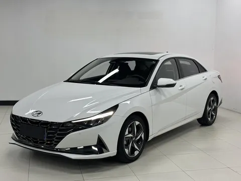 2022 Hyundai Elantra 1.5L CVT LUX Premium