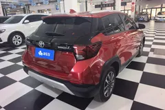 2022 Toyota Yaris L Zhixuan X 1.5L CVT Luxury Plus, красный — фото 9