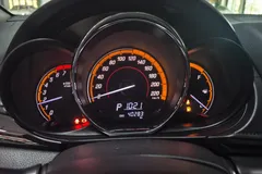 2022 Toyota Yaris L Zhixuan X 1.5L CVT Luxury Plus, красный — фото 17