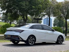 2023 Hyundai Elantra 1.5L CVT GLX Elite, белый — фото 5