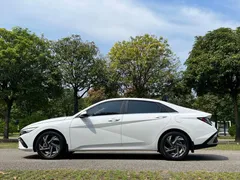 2023 Hyundai Elantra 1.5L CVT GLX Elite, белый — фото 8