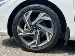 2023 Hyundai Elantra 1.5L CVT GLX Elite, белый — фото 9