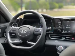2023 Hyundai Elantra 1.5L CVT GLX Elite, белый — фото 16