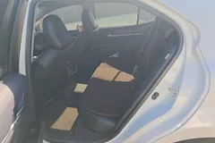 2021 Toyota Camry 2.5G Luxury, белый — фото 13