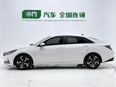 2022 Hyundai Elantra 1.5L CVT LUX Premium, белый — фото 7
