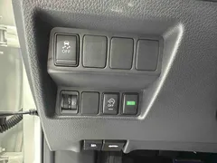 2022 Nissan X-Trail 2.0L 2WD Premium, белый — фото 10