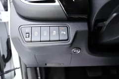 2023 Kia Seltos 1.5L IVT Luxury, белый — фото 9