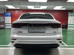 2023 Geely Emgrand 4th Gen 1.5L CVT Premium Champion, белый — фото 6