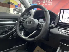 2023 Geely Emgrand 4th Gen 1.5L CVT Premium Champion, белый — фото 15