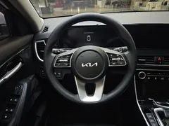 2023 Kia Seltos 1.5L IVT Luxury, белый — фото 8