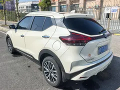 2022 Nissan Kicks 1.5L XV CVT Luxury, белый — фото 6
