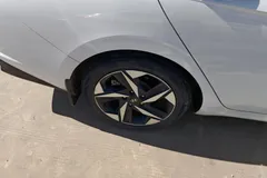 2022 Hyundai Elantra 1.5L CVT GLX Elite, белый — фото 5