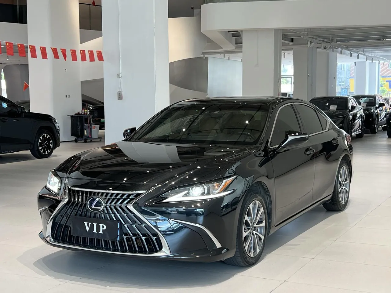 2021 Lexus ES 200 Luxury