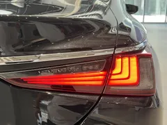 2021 Lexus ES 200 Luxury, чёрный — фото 28
