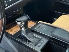 2021 Lexus ES 200 Luxury, чёрный — фото 29
