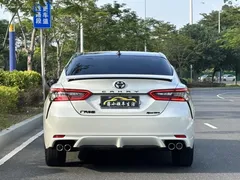 2022 Toyota Camry 2.5S Knight, белый — фото 4