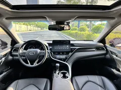 2022 Toyota Camry 2.5S Knight, белый — фото 7