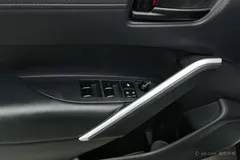 2022 Toyota Frontlander 2.0L CVT Leading, белый — фото 12