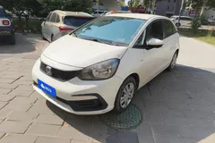 2021 Honda Fit 1.5L CVT, белый — фото 1