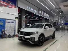 2021 Volkswagen Tacqua 1.5L AT, белый — фото 1