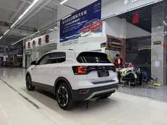 2021 Volkswagen Tacqua 1.5L AT, белый — фото 6
