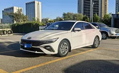 2023 Hyundai Elantra 1.5L CVT GLS Leading, белый — фото 1