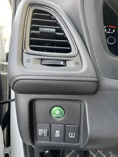 2022 Honda Vezel 1.5L CVT Pioneer, белый — фото 14